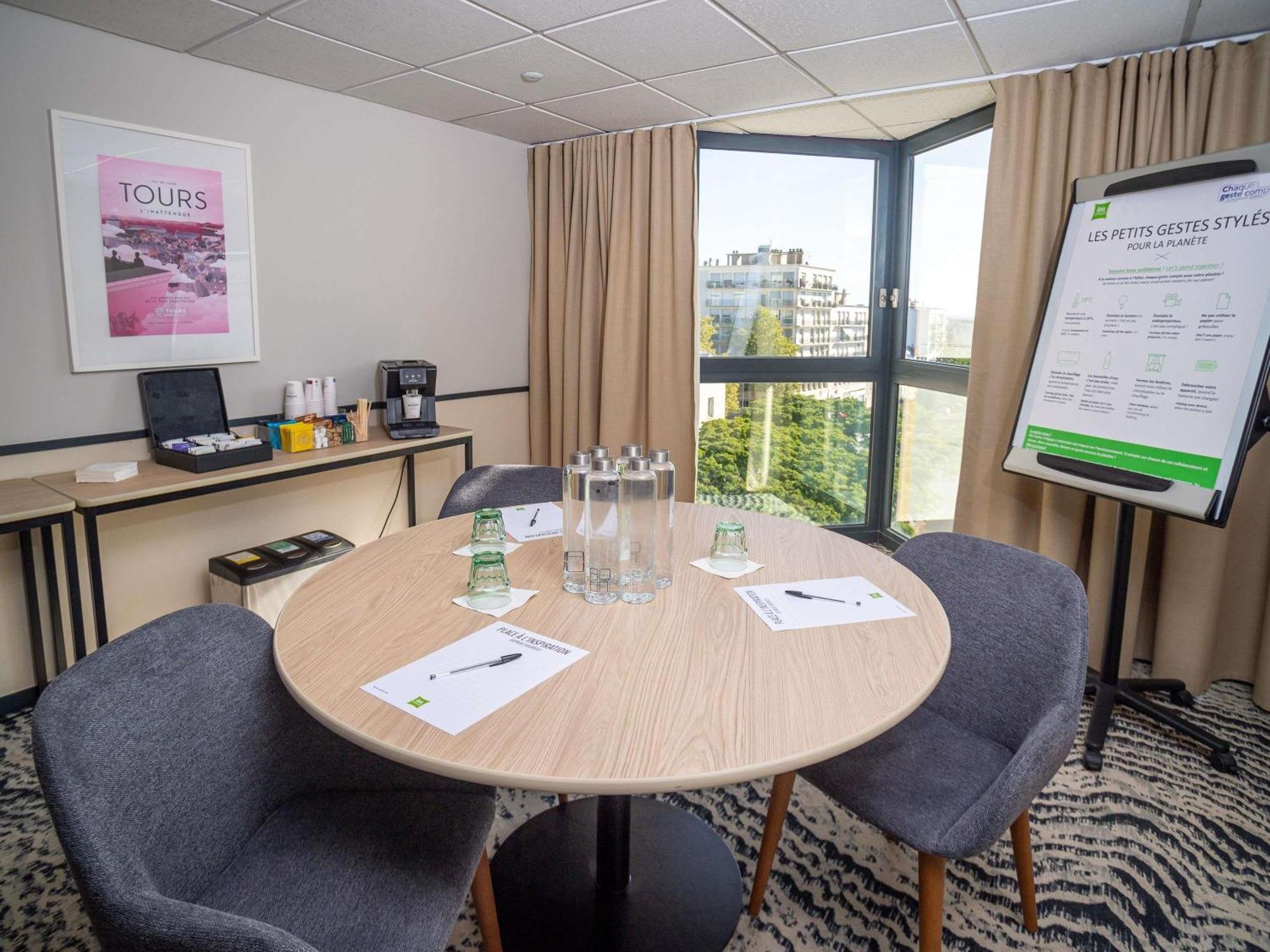 Hotel Ibis Styles Tours Centre Exterior foto